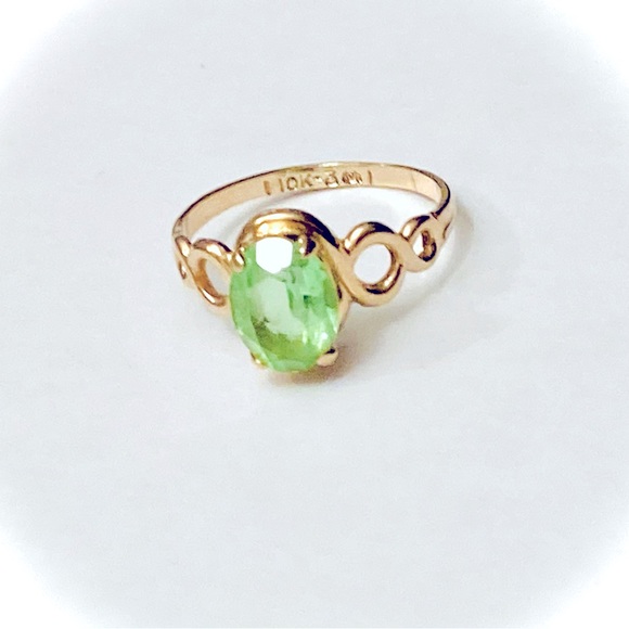 10k SOLID GOLD OVAL SHAPED GREEN BABY RING {NEW OLD STOCK} {VINTAGE} UNWORN! - Picture 4 of 4